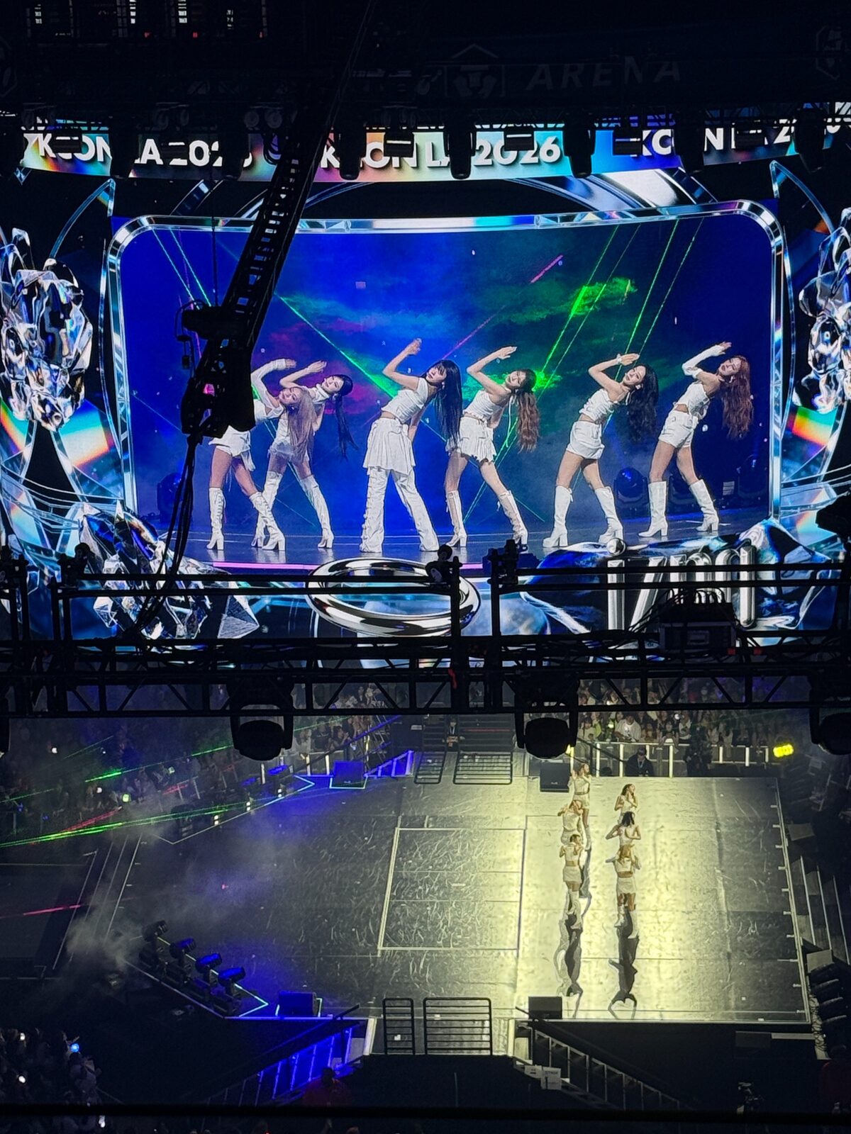 Izna - a girl group that Ben likes, also from a TV contest